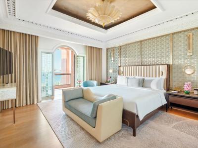 Emirates Palace Mandarin Oriental, Abu Dhabi - Sea View Suite
