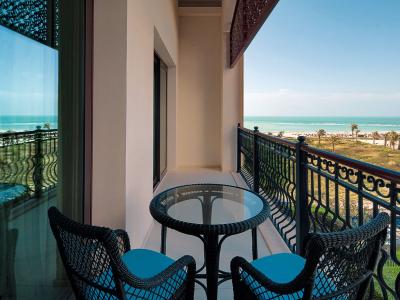 The St. Regis Saadiyat Island Resort, Abu Dhabi - Doppelzimmer Superior seitlicher Meerblick