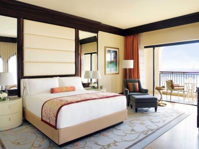 The Ritz-Carlton Abu Dhabi, Grand Canal - Doppelzimmer Deluxe