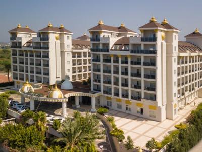 LRS Lake & River Side Hotel & Spa