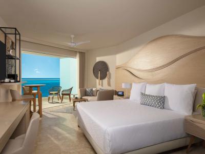 Breathless Cancun Soul Resort & Spa - Allure Juniorsuite Laguna View