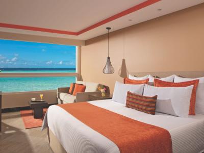 Dreams Sands Cancun Resort & Spa - Preferred Club Deluxe Zimmer Oceanfront