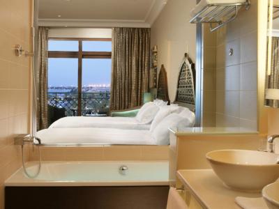 Hilton Ras Al Khaimah Beach Resort - DZ Deluxe Meerblick (Sea View Family Room) /2DM