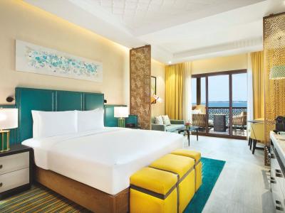 DoubleTree by Hilton Resort & Spa Marjan Island - Familienzimmer Meerblick
