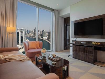 Hyde Dubai Business Bay - Platinum Suite One Bedroom