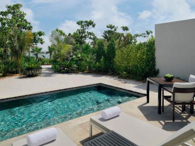 Mövenpick Resort Al Marjan Island - Beachfront Suite Private Pool