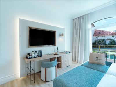 Dreams Madeira Resort Spa & Marina, Part of World of Hyatt - Doppelzimmer Preferred Club Swim Up