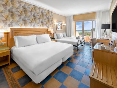 Elba Sara Beach & Golf Resort - Doppelzimmer Family mit Meerblick