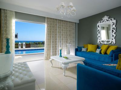 Anemos Luxury Grand Resort - Deluxe Suite