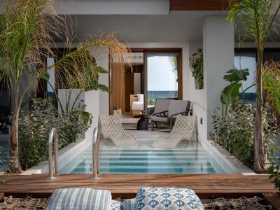 Ikones Seafront Luxury Suites - Deluxe Suite Meerblick private Pool