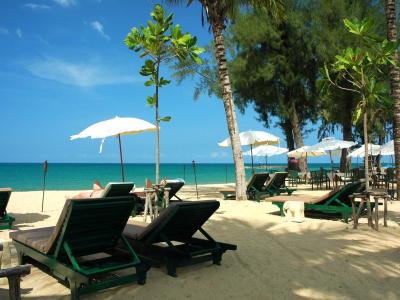 Baan Khao Lak Beach Resort
