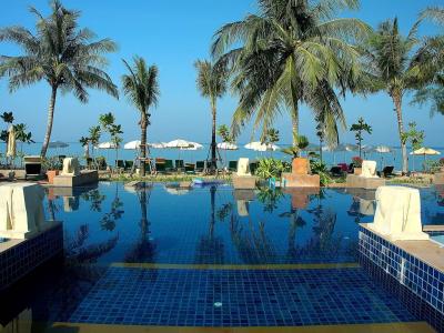 Baan Khao Lak Beach Resort