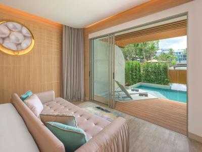 Andaman Embrace Patong - Pool Access Suite