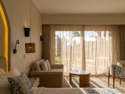 Fort Arabesque Resort & Spa, Villas & The West Bay - Deluxe Familienzimmer