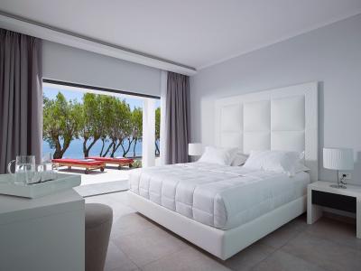 Dimitra Beach Hotel & Suites - Bungalow Gartenblick