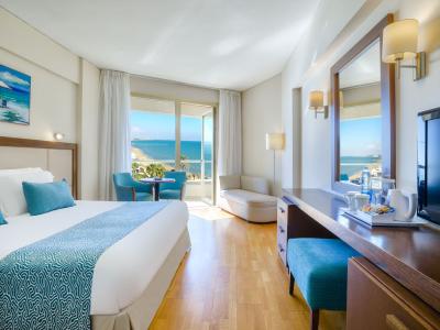 The Golden Bay Beach Hotel - Doppelzimmer