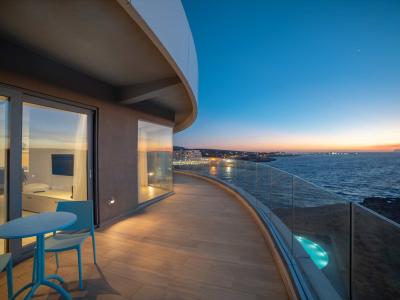 Ramla Bay Resort - Suite Panorama View