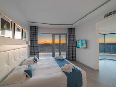 Ramla Bay Resort - Suite Panorama View