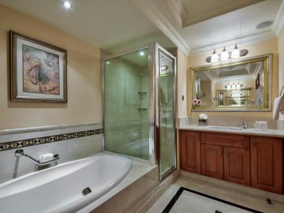 Radisson Blu Golden Sands Resort - Suite