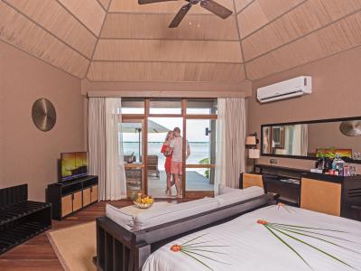 Meeru Island Resort & Spa - Water Front Villa