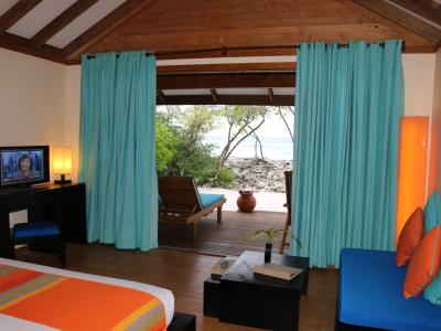 Canareef Resort Maldives - Sunrise Beach Villa