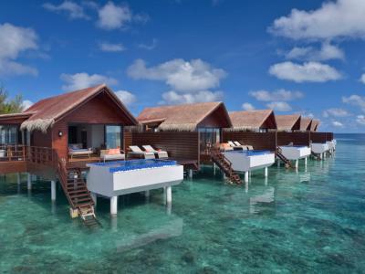 Grand Park Kodhipparu Maldives - Pool Water Villa
