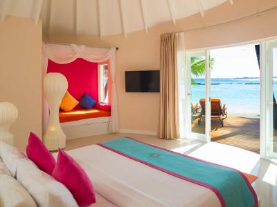 Sun Siyam Vilu Reef Maldives - Pool Villa