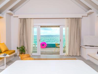The Standard Huruvalhi - Ocean Water Pool Villa