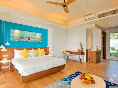 Kandima Maldives - Beach Villa Jacuzzi