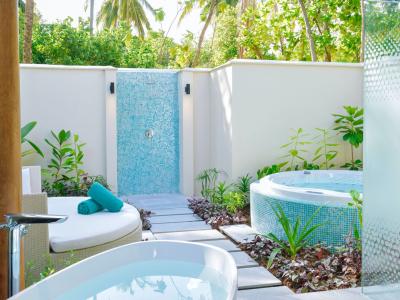 Kandima Maldives - Beach Villa Jacuzzi