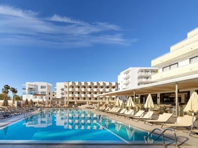 R2 Verónica Beach Hotel