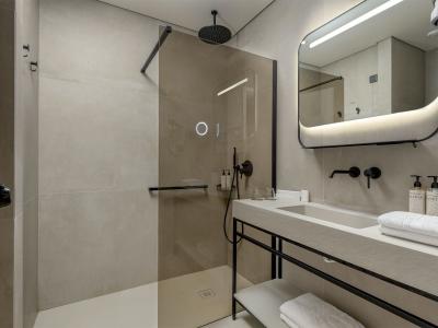 The Ixian Grand & All Suites - Doppelzimmer Design Room