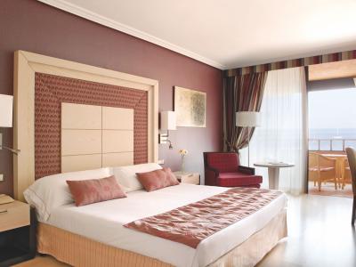 H10 Costa Adeje Palace - Privilege Doppelzimmer seitlicher Meerblick/Poolblick oder Gartenblick
