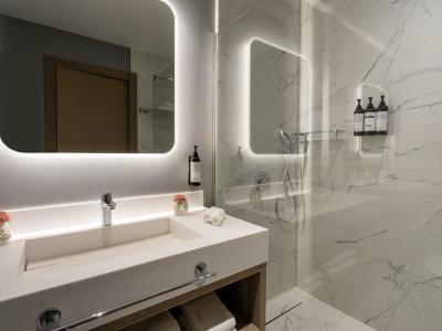 Hyatt Regency Kotor Bay - Doppelzimmer mit 1 King-Bett oder 2 Twin-betten