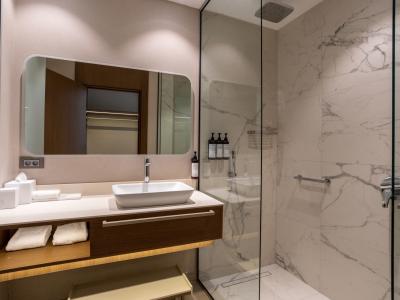 Hyatt Regency Kotor Bay - Doppelzimmer Deluxe mit 2 Twin-Betten (DD2)