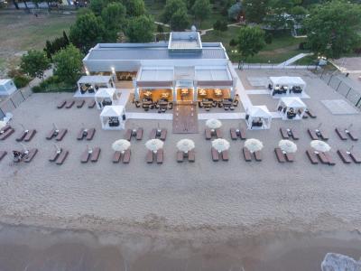 Effect Algara Beach Resort