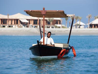 The Ritz Carlton, Ras Al Khaimah, Al Hamra Beach - lage