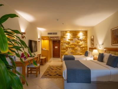 Fort Arabesque Resort & Spa, Villas & The West Bay - Familienzimmer