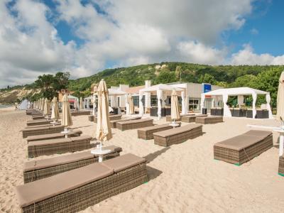 Effect Algara Beach Club Hotel - lage
