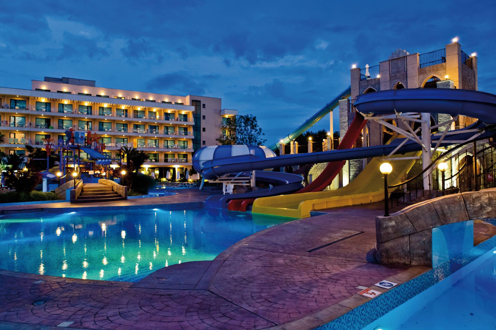 Evrika beach club hotel